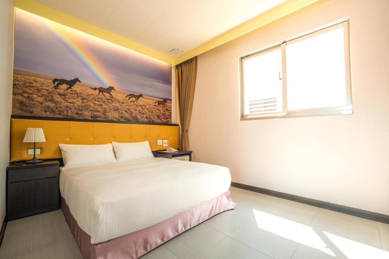 Dongdaemun Boutique Hotel เมืองฮวาเหลียน ภายนอก รูปภาพ