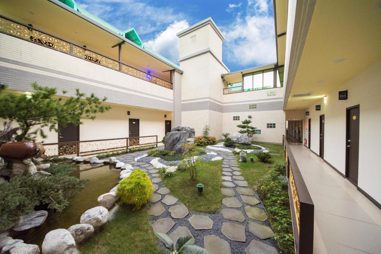 Dongdaemun Boutique Hotel เมืองฮวาเหลียน ภายนอก รูปภาพ